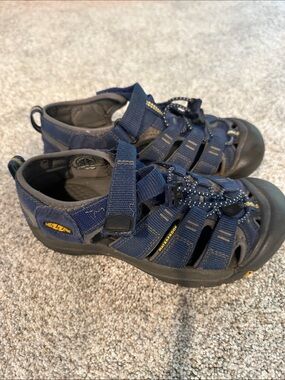 Keens size 2